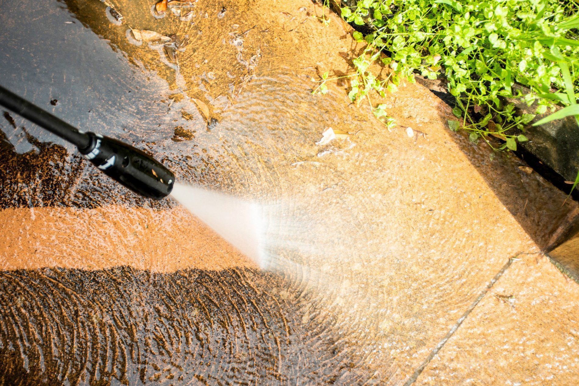 Professional Patio and Driveway Cleaning in Billericay | EcoClean Services Ltd.-4